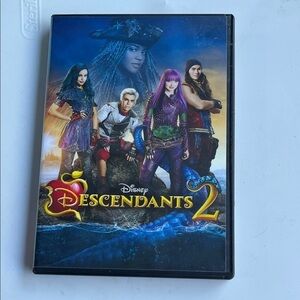 Disney Descendants 2 DVD